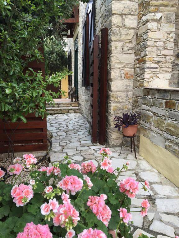 Katikia Emma Vila Kato Drys Exterior foto