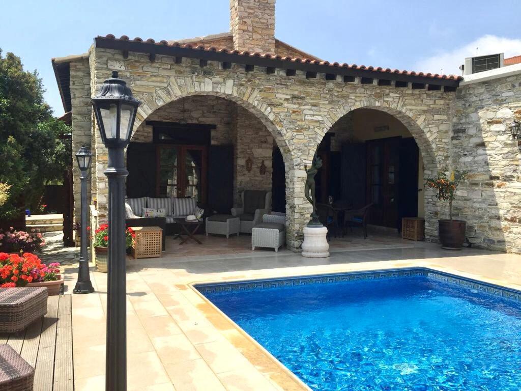 Katikia Emma Vila Kato Drys Exterior foto